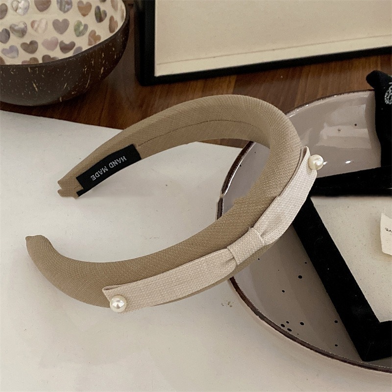 [台灣現貨]小香風珍珠蝴蝶結海綿髮箍 寬邊造型奶茶色髮飾 韓系可愛褶皺髮帶 頭飾百搭款-細節圖3