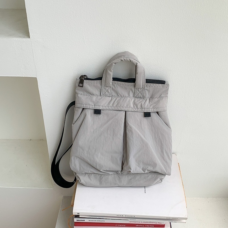 【好.樣.日.子】輕量防潑水尼龍斜背包 多功能手提托特包 單肩側背郵差包 男女通用 休閒時尚大容 雙口袋側背包 單肩包-細節圖8