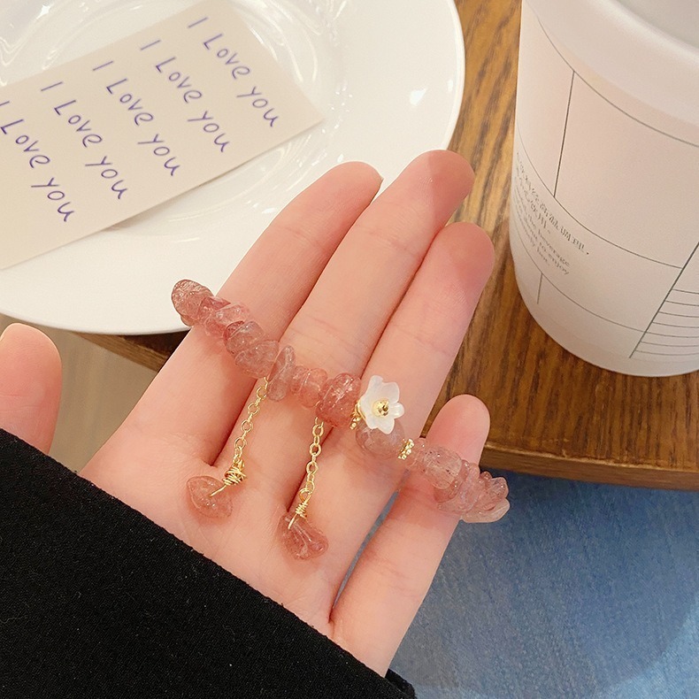 【好.樣.日.子】草莓晶碎石手鍊 天然水晶招桃花手環 愛情運開運飾品 女生甜美氣質水晶手鏈-細節圖4