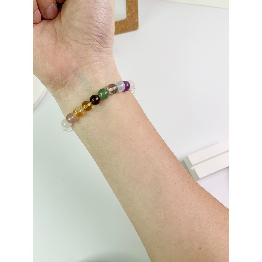 【好.樣.日.子】彩虹多寶能量水晶手鍊 開運七色能量手串 招財轉運 情緒平衡 天然水晶手鍊 男女通用飾品-細節圖9