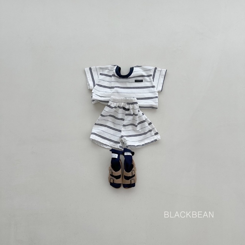 韓國🇰🇷BLACKBEAN 橫條休閒套裝-細節圖2