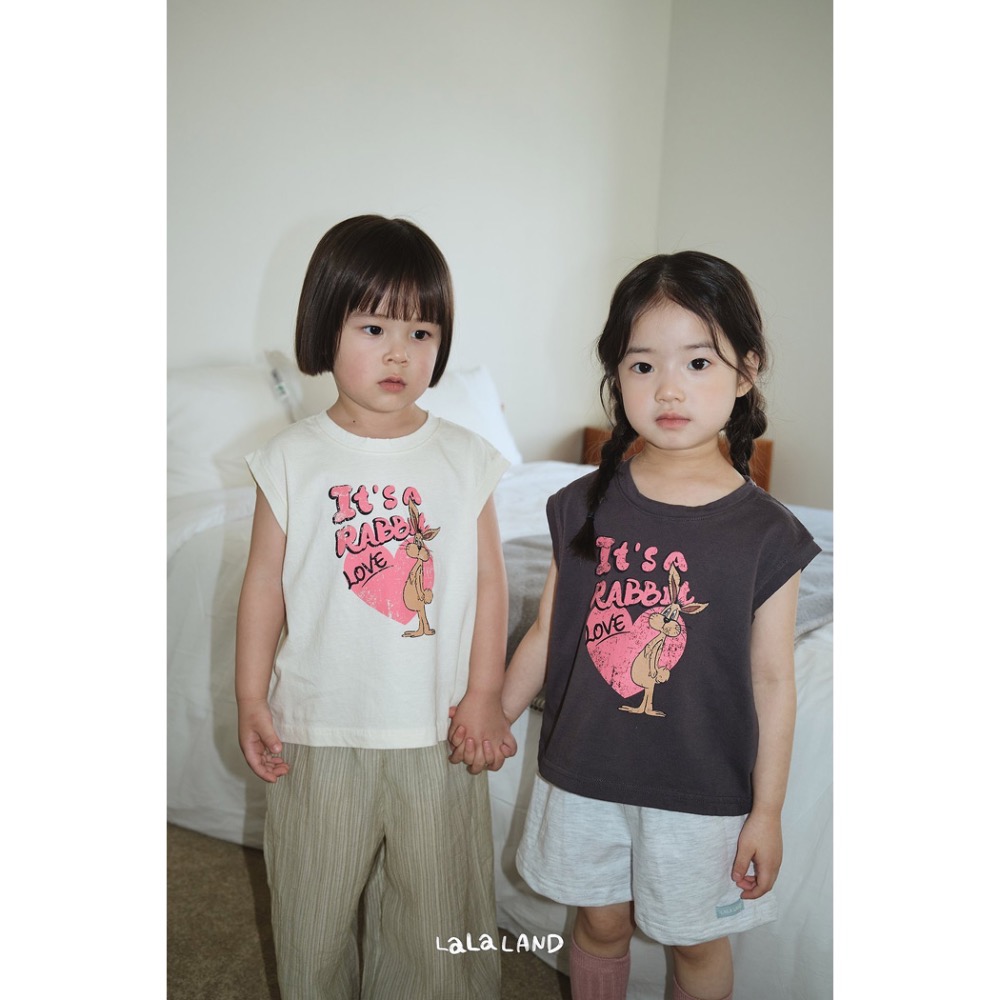 韓國🇰🇷LaLaLand 無袖上衣字樣與兔子-細節圖2