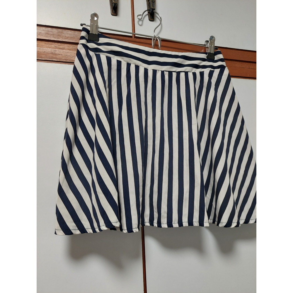 韓系甜心 黑白條紋小短裙(含安全褲)-細節圖3