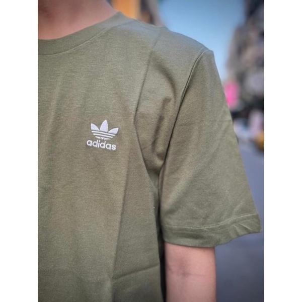 《現貨商品》Adidas 刺繡小標 短tee-細節圖2