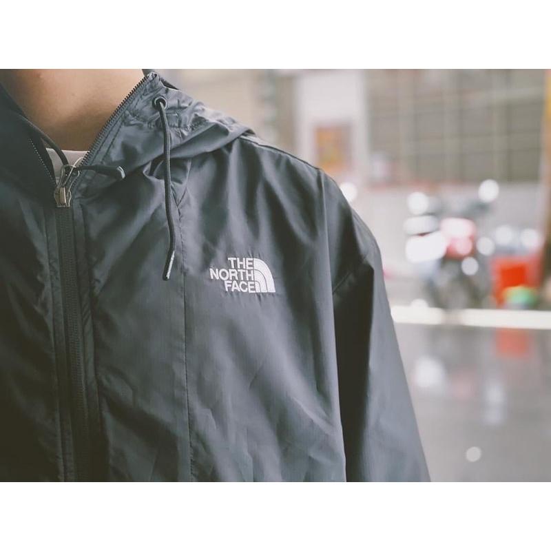 《現貨商品》The north face 北臉 半開襟衝 鋒風衣-細節圖2