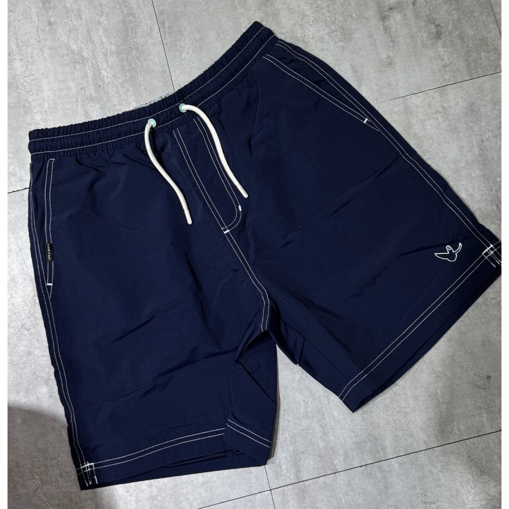 What it isnt 外縫線短褲-細節圖2