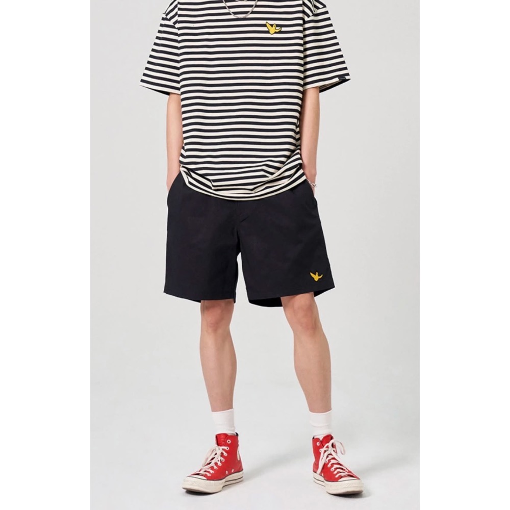 What it isnt 刺繡鬼鬼黃logo 短褲-細節圖3