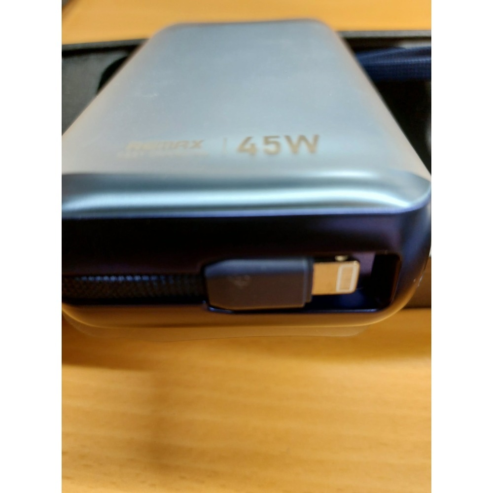 REMAX  3C認證 自帶線快充 20000mAh TYPE-CLIGHTNING PD45W 快充 自帶線 行動電源-細節圖3