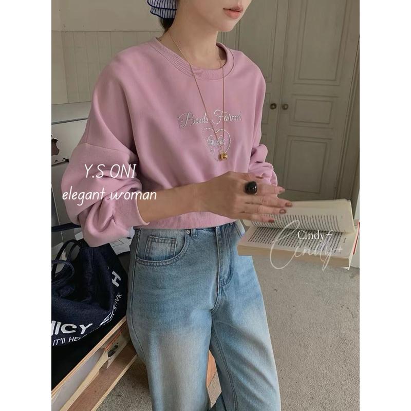 [Y.S ONI ]現貨-《韓國egg》刺繡愛心蝴蝶短版衛衣-細節圖2