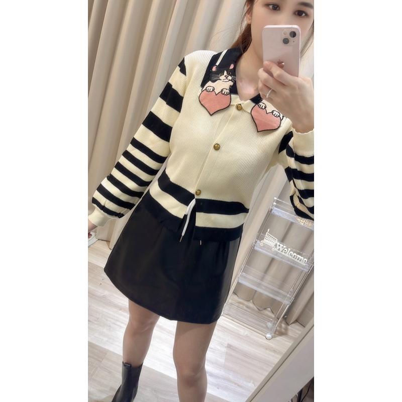 [Y.S ONI ]現貨🖤刺繡貓咪領子條紋針織澎袖上衣 襯衫 可愛 橫條紋 愛心 甜美-細節圖3