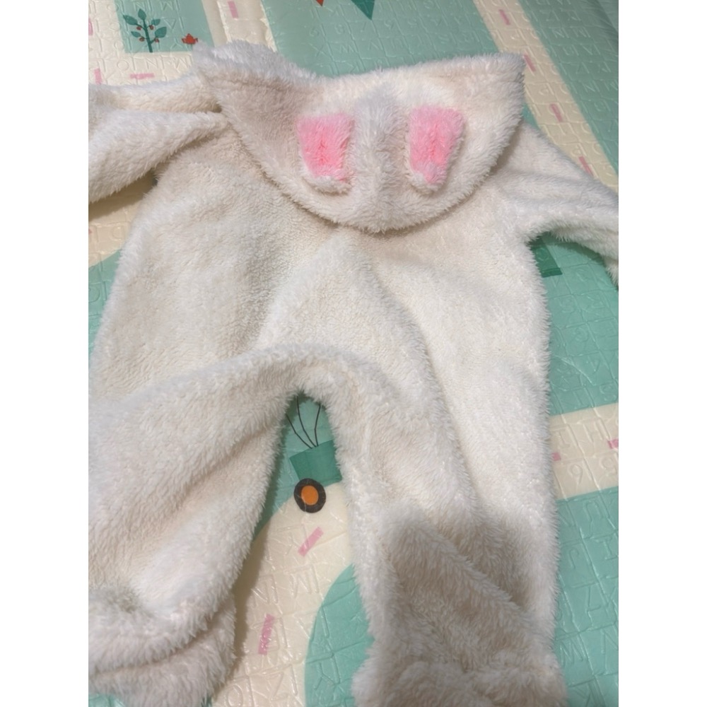 二手轉賣｜SHEIN 1-3M 新生兒可愛拼色毛絨耳朵連身衣-細節圖4