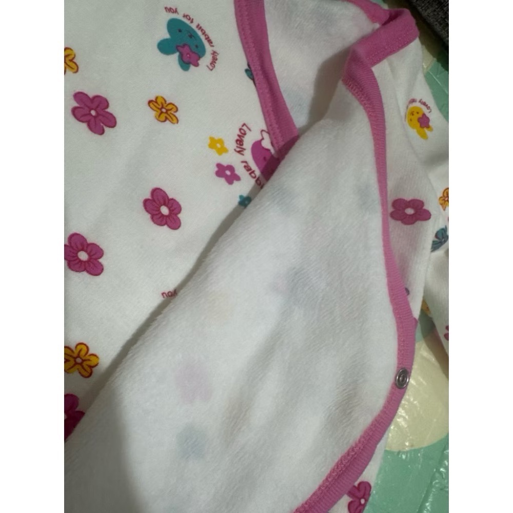 轉賣epk｜女寶不倒絨印花包腳連身衣-細節圖3