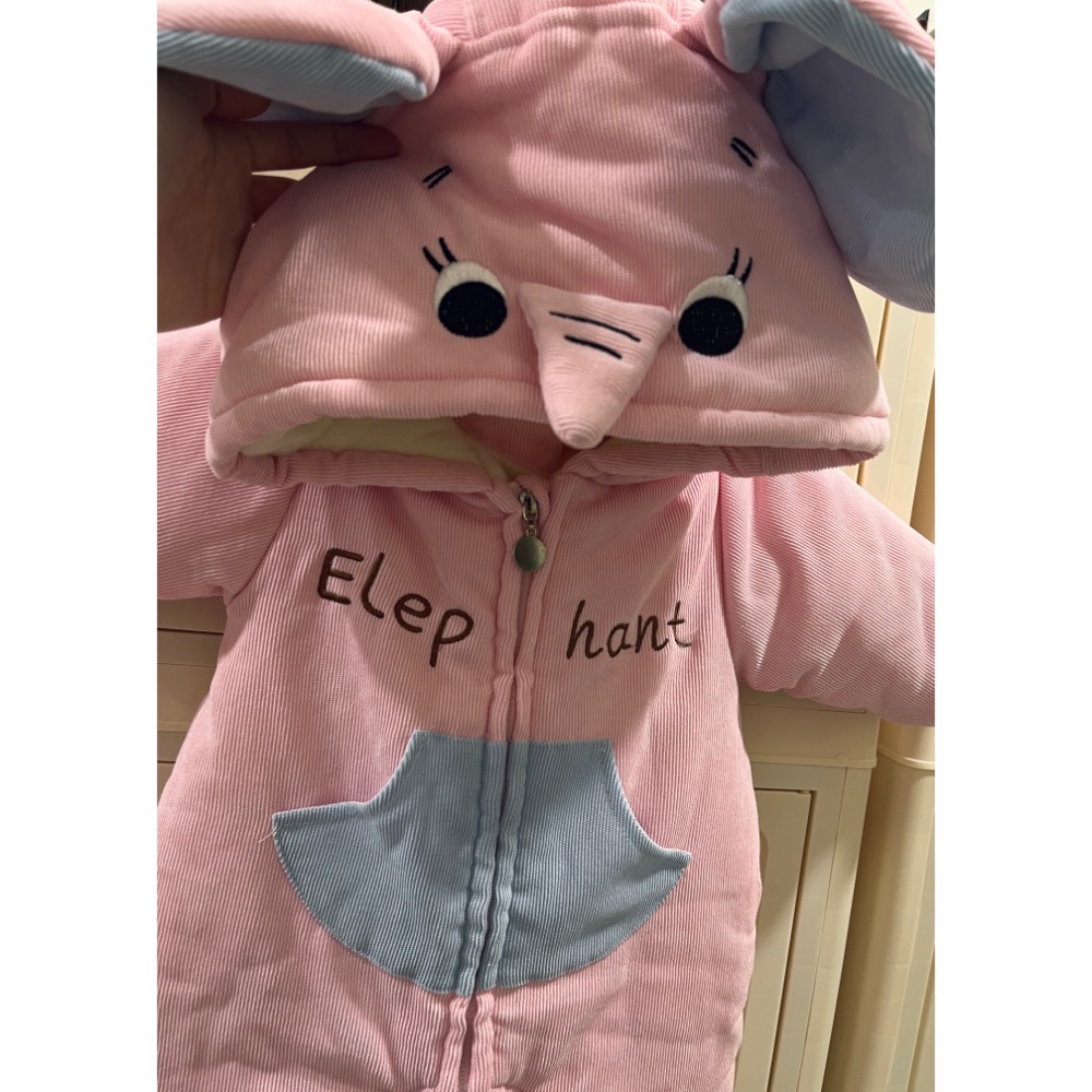 全新 鋪棉 厚 刷絨 連身兔裝 包屁衣～超可愛粉色大象立體大耳朵款（66）-細節圖3