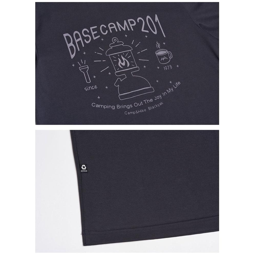 【BLACKYAK】bcc CAMPBELL短袖上衣 (燕麥色/碳灰) 露營圖騰 印花 T恤|BYAB1NC505-細節圖5