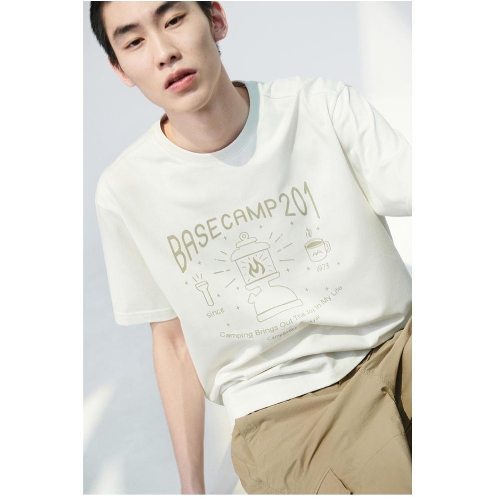 【BLACKYAK】bcc CAMPBELL短袖上衣 (燕麥色/碳灰) 露營圖騰 印花 T恤|BYAB1NC505-細節圖7