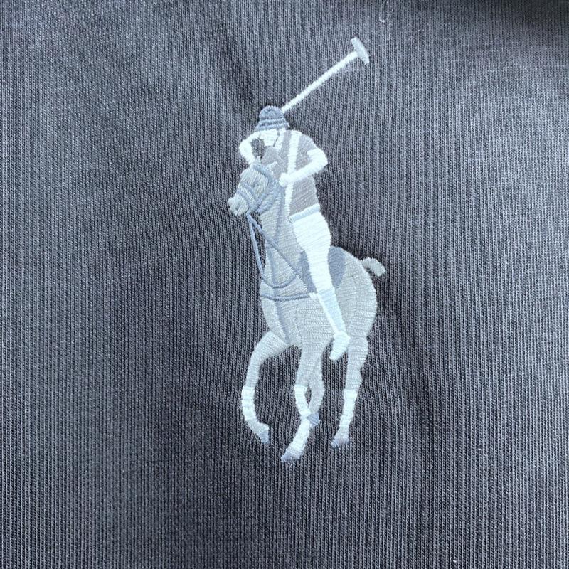 女-斜肩繡馬連帽T恤12322-細節圖3