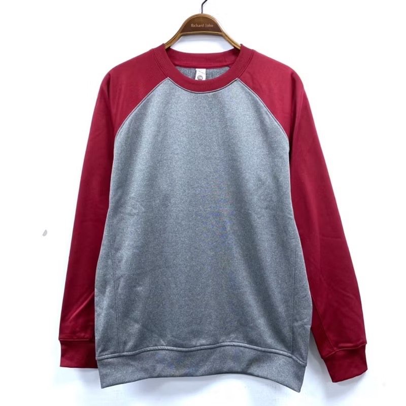 女-T.T 斜肩磨毛圓領大學 T-細節圖5