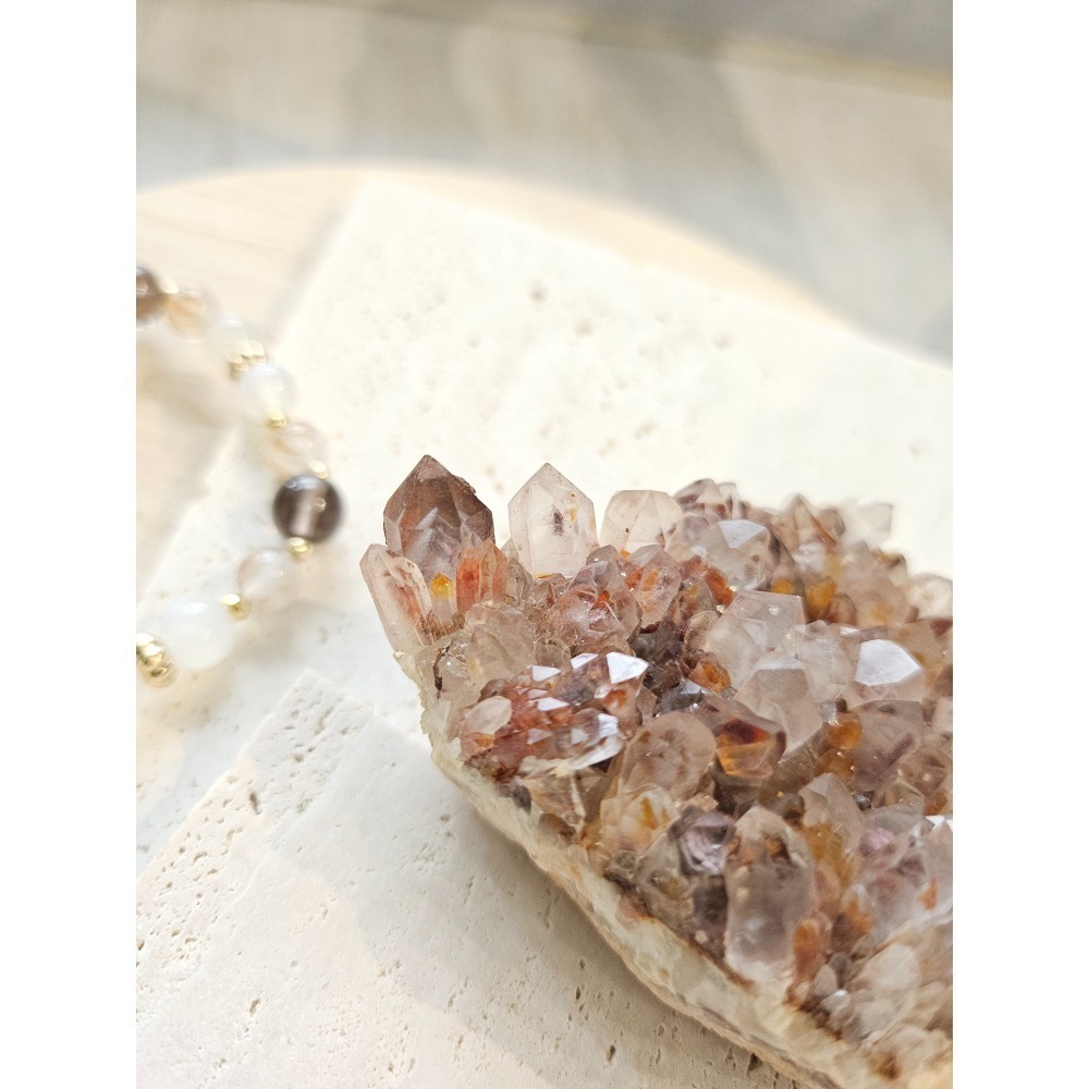 小行星1號夥伴-紅膠花晶簇｜水晶原礦-細節圖2