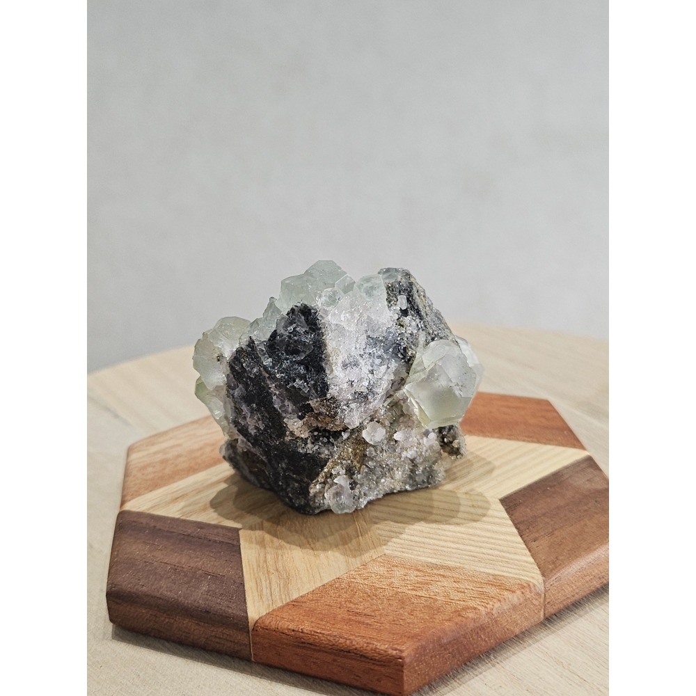 小行星44號夥伴-螢石原礦｜水晶原礦-細節圖3