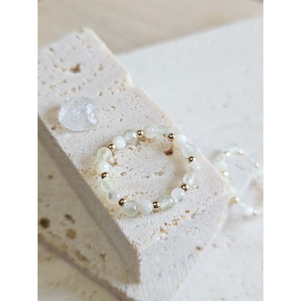 蘊晨｜綠葡萄x白蝶貝珍珠｜水晶戒指-細節圖2