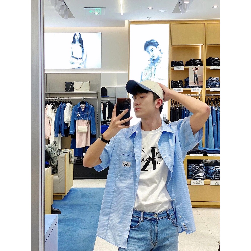 Calvin Klein Jeans 韓國代購24夏男時尚翻領條紋短袖休閒寬松襯衫 J325769-細節圖5