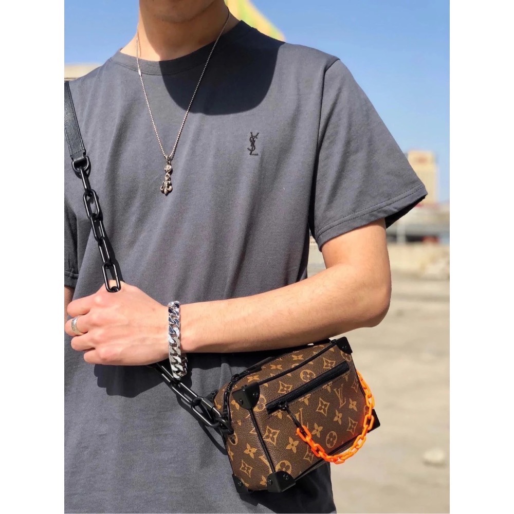 Ysl 情侶短袖 版型合身-細節圖2