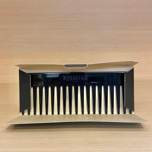 栗子美妝🌰｜全新 巴黎卡詩 頭皮按摩梳 KERASTASE  夏日扁寬梳 專櫃中文標  寬齒梳 梳子-細節圖4