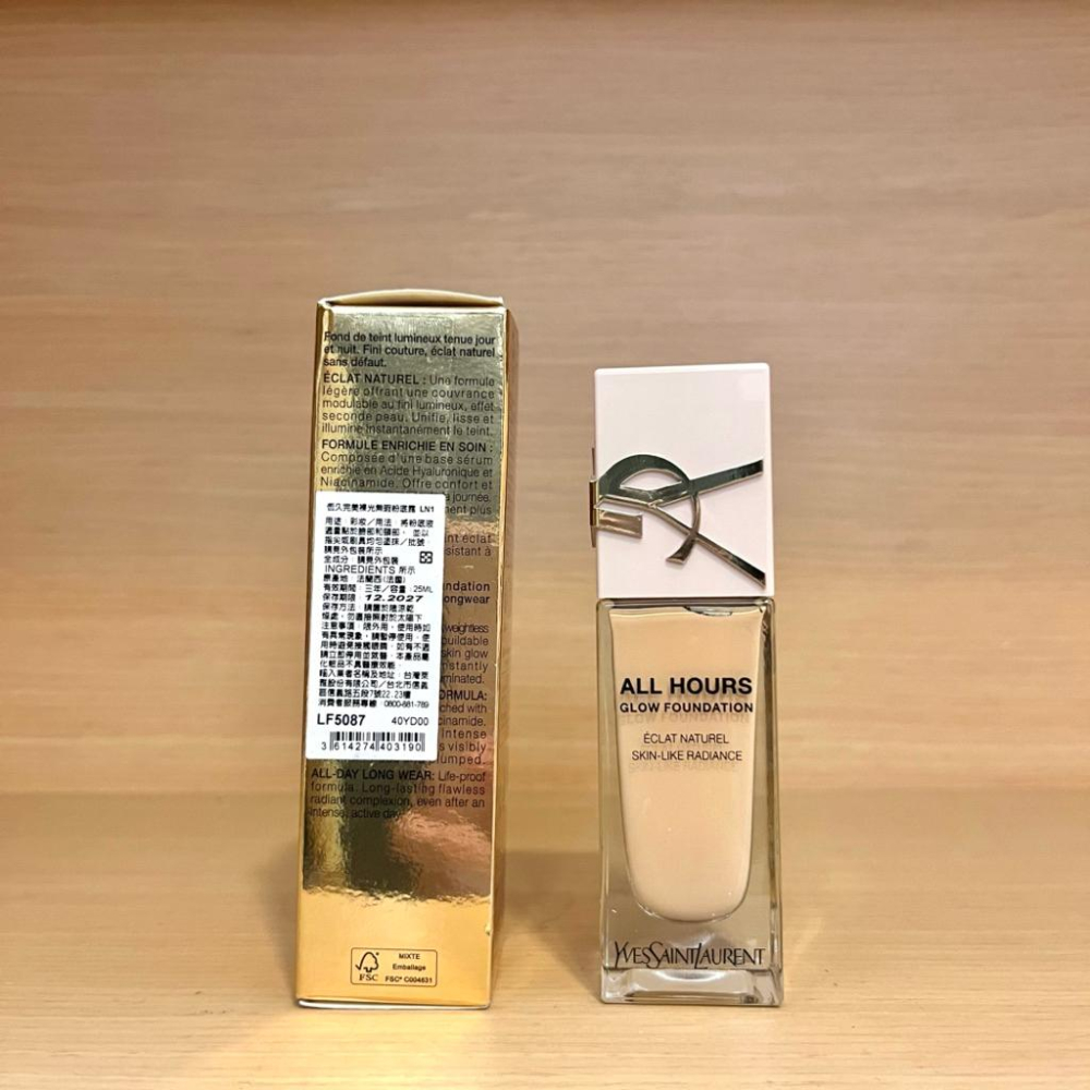 栗子美妝🌰｜新品 專櫃中文標 YSL 恆久完美裸光無瑕粉底露 25ml 粉光瓶 粉瓶 聖羅蘭 #LC2 #LC3 現貨-細節圖2