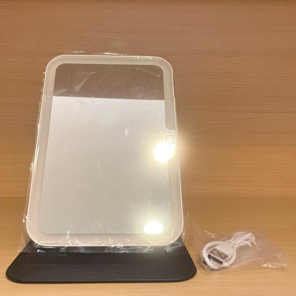 栗子美妝🌰｜全新 M.A.C 折疊LED美肌鏡 LED三色美顏燈 摺疊化妝鏡 LED化妝鏡 桌上型化妝鏡-細節圖3