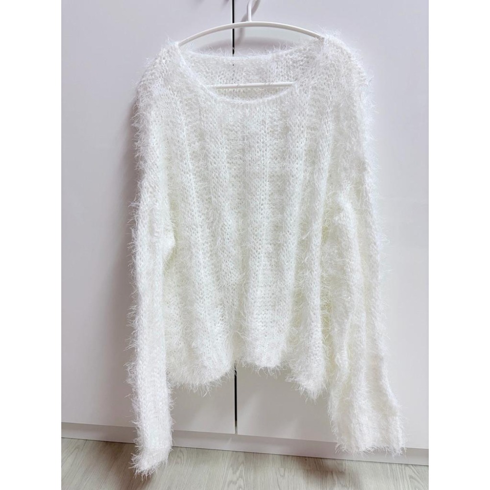 韓國 anyonemore 鬆垮寬鬆落肩圓領長袖針織上衣 白色-細節圖2