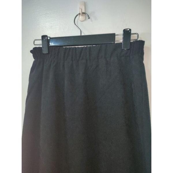 (二手)黑色後鬆緊毛呢前開叉中長裙-細節圖4