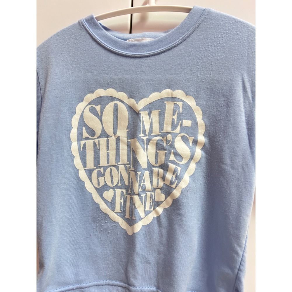 (二手)愛心圖案短版T恤-細節圖2