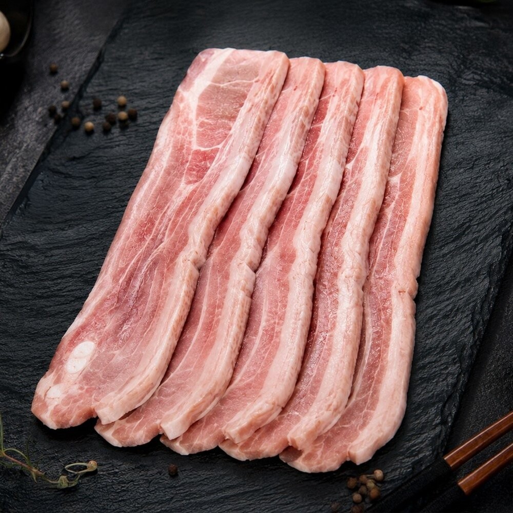 台灣小乳豬三層肉(每包300g±10%)【天天鮮配】滿額免運 台灣豬肉片 燒烤肉片 火鍋肉片 豬五花肉片-細節圖2