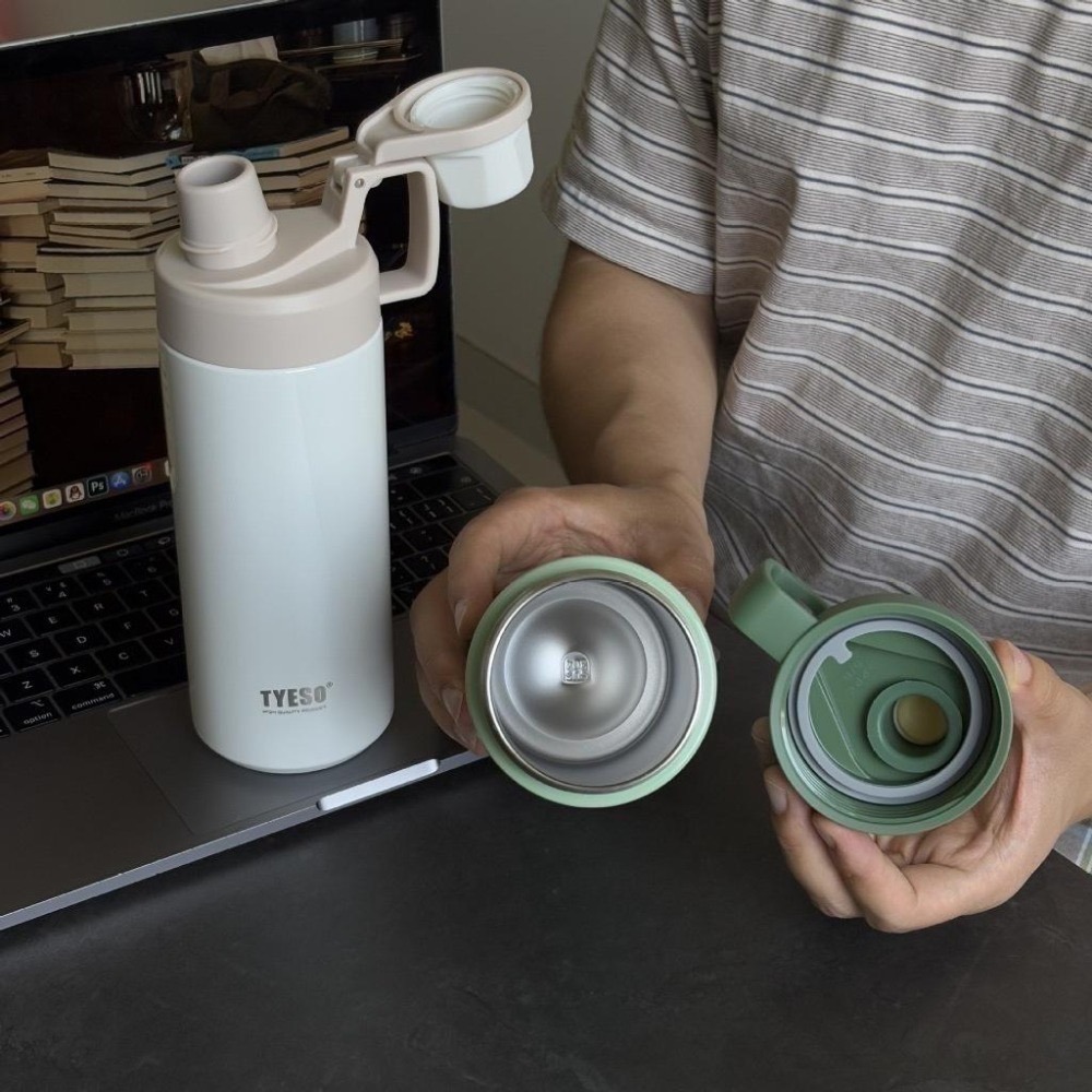 【限時購】免運TYESO保溫杯304不鏽鋼600ml/750ml/900ml大容量運動保溫附矽膠提手-細節圖5