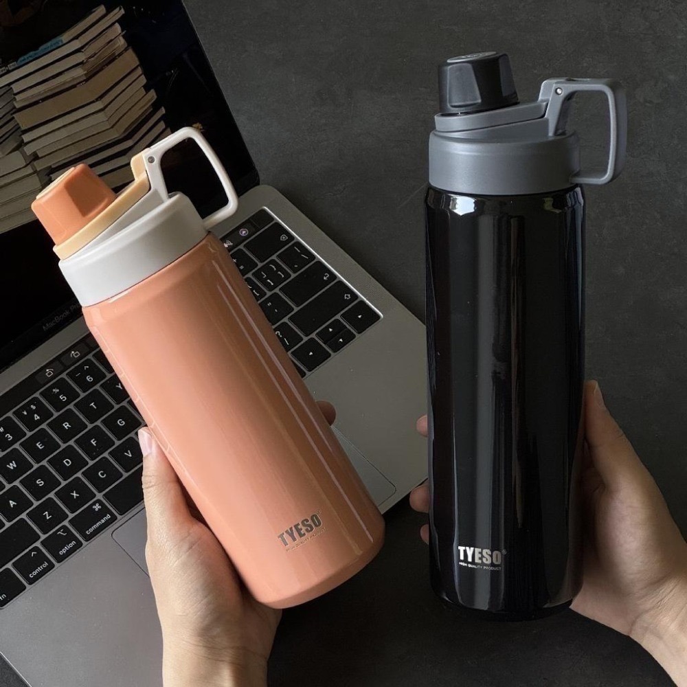 【限時購】免運TYESO保溫杯304不鏽鋼600ml/750ml/900ml大容量運動保溫附矽膠提手-細節圖7