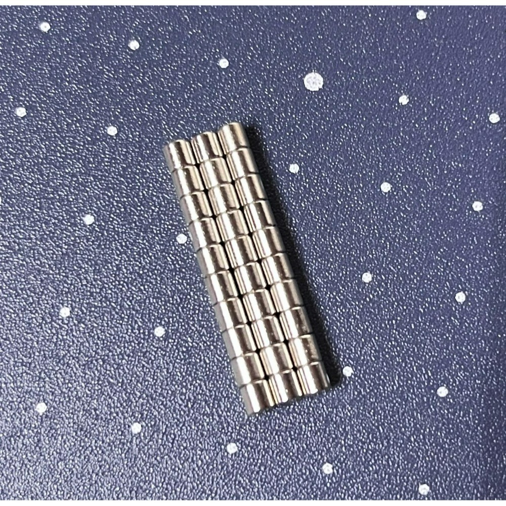 西西里用磁鐵1顆（金毛*5、其他款*4）