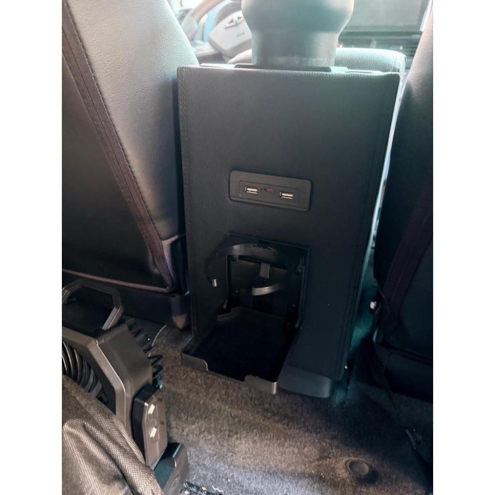 Jspace A180／A190／A210 專用短版扶手箱｜手排、自排皆可安裝-細節圖7