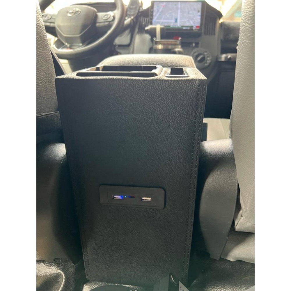 全新town ace箱車 專用手扶箱 很穩 完美尺寸 最新改版 支援後座充電孔 有氣氛燈-細節圖8