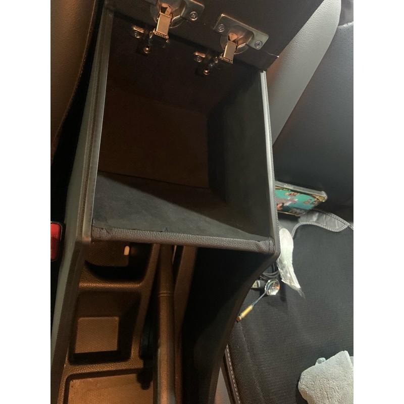 客制商品 全新版有杯架 中華 菱利 1.2 1.3 A180 E300 中央扶手 充電 後座充電 完美尺寸 專用版-細節圖5