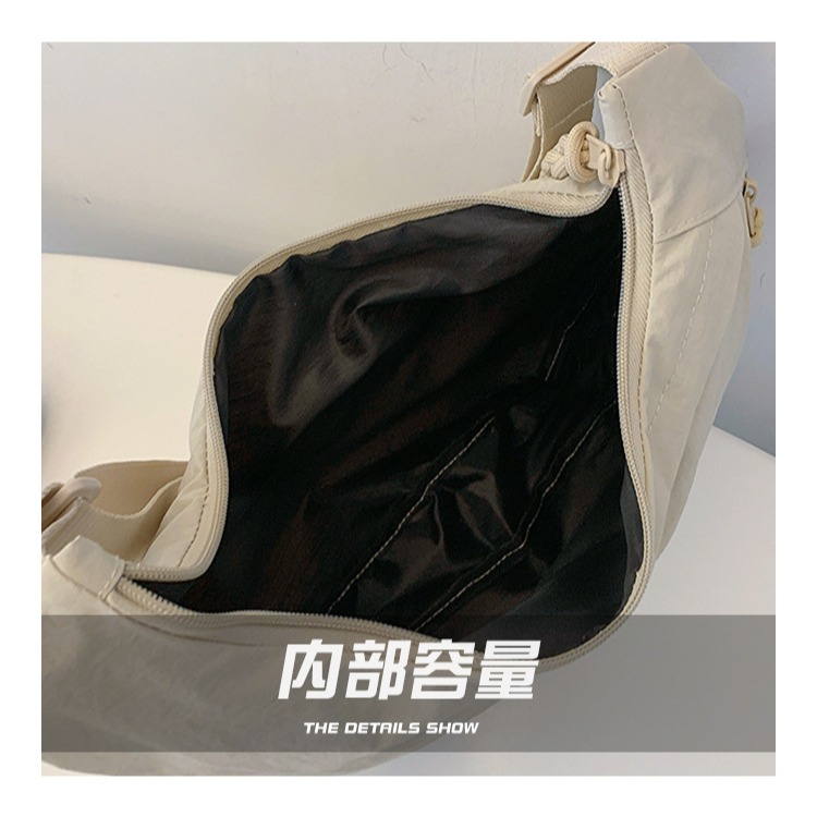 預購款 C117/ 新款百搭單肩包旅行斜背包水洗皺尼龍復古休閒輕便餃子包-細節圖6