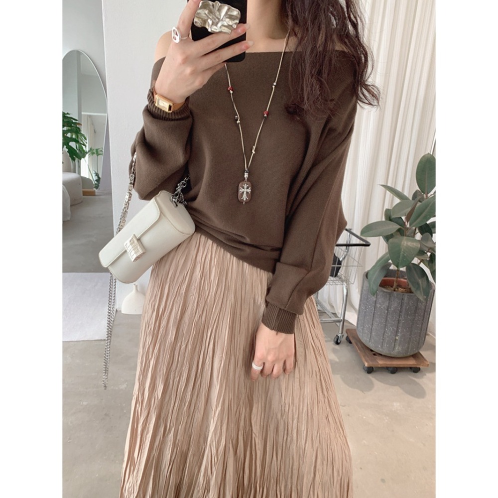 預購款C128 / 歐瑪萊韓系一字領蝙蝠袖純色修身顯瘦針織衫女秋季新款毛衣-細節圖5