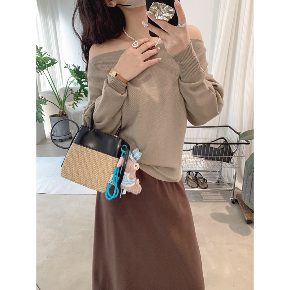 預購款C128 / 歐瑪萊韓系一字領蝙蝠袖純色修身顯瘦針織衫女秋季新款毛衣-細節圖7