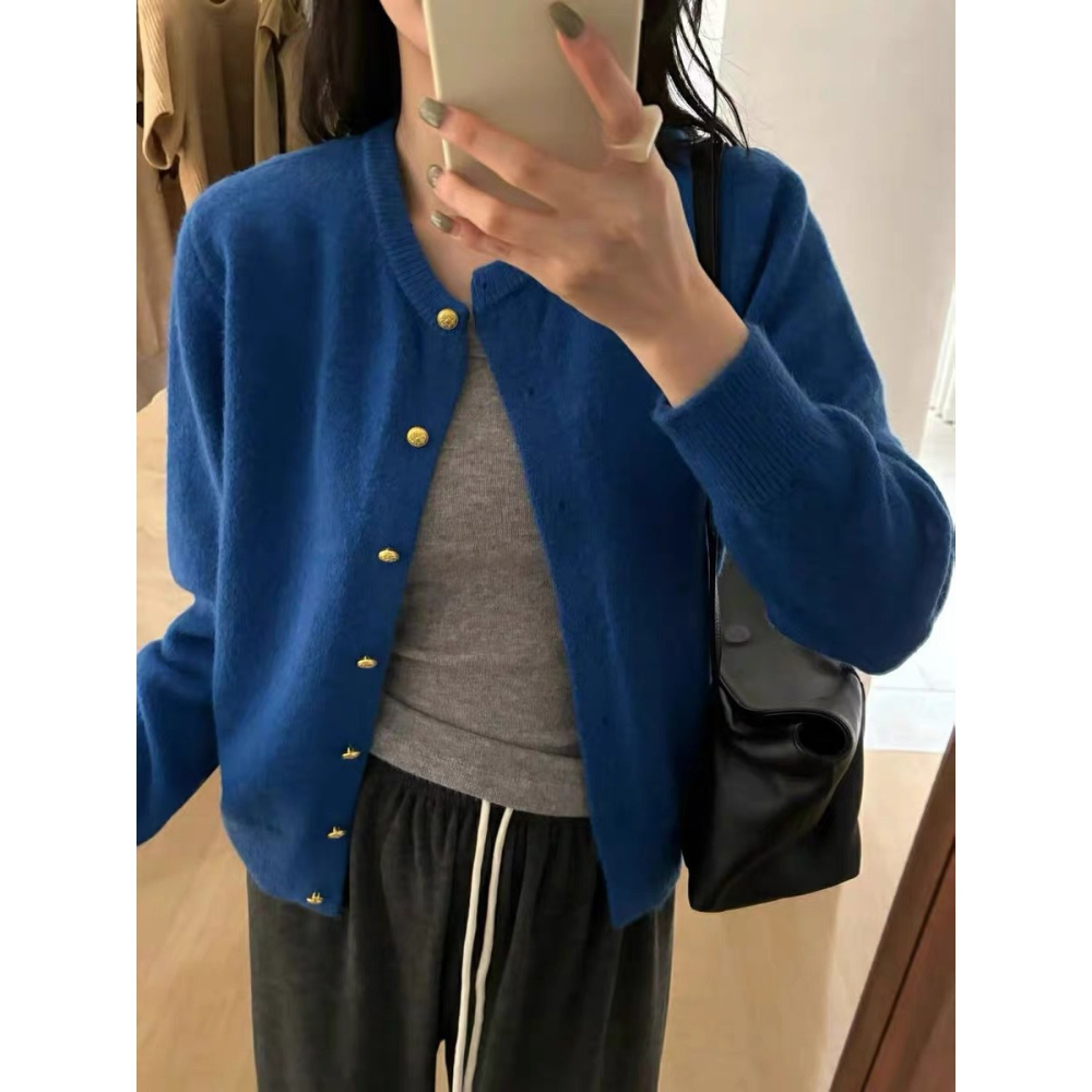 預購款C135 / 韓國單eg家！ 2025秋季溫柔百搭顯瘦小金扣開襟衫休閒長袖針織衫-細節圖2