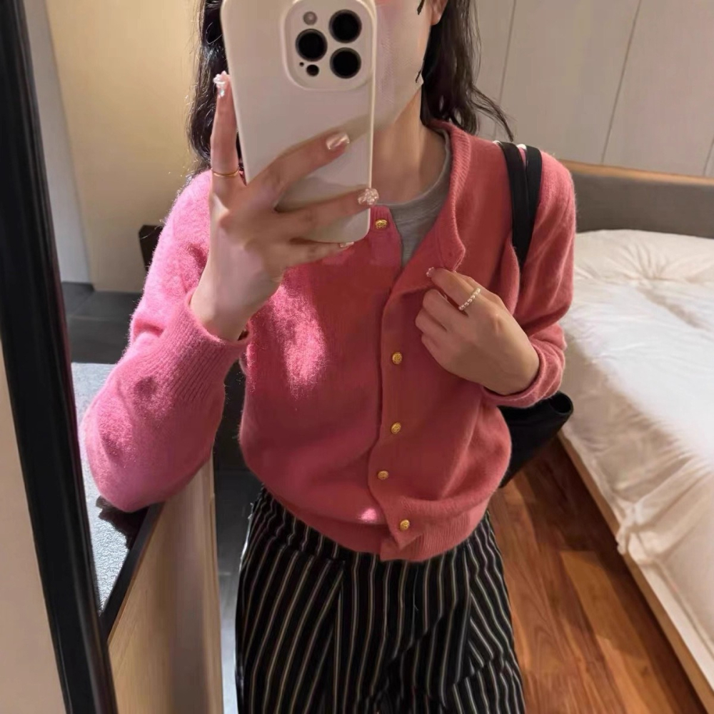 預購款C135 / 韓國單eg家！ 2025秋季溫柔百搭顯瘦小金扣開襟衫休閒長袖針織衫-細節圖10