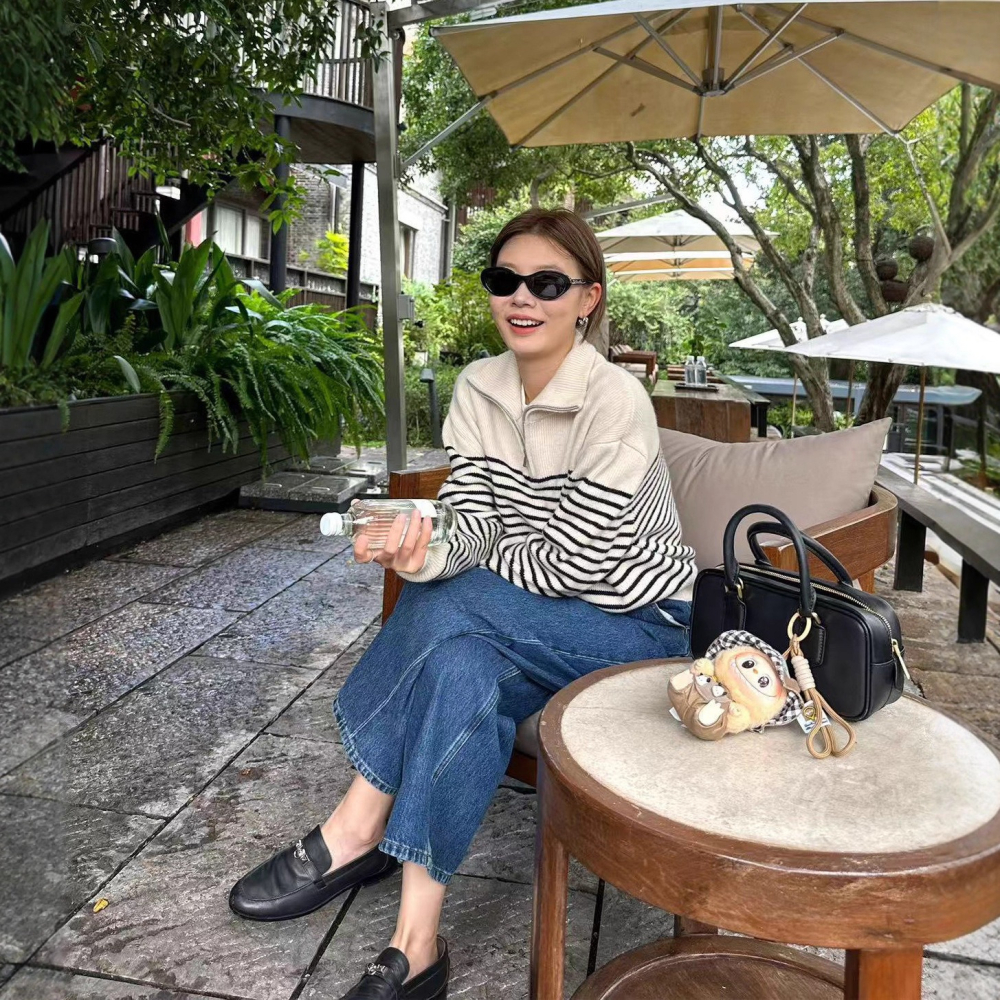 預購款C139 / 2025秋季全新慵懶寬鬆休閒拉鍊POLO翻領條紋毛衣-細節圖2