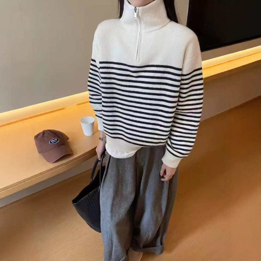 預購款C139 / 2025秋季全新慵懶寬鬆休閒拉鍊POLO翻領條紋毛衣-細節圖4