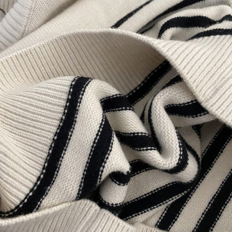 預購款C139 / 2025秋季全新慵懶寬鬆休閒拉鍊POLO翻領條紋毛衣-細節圖6
