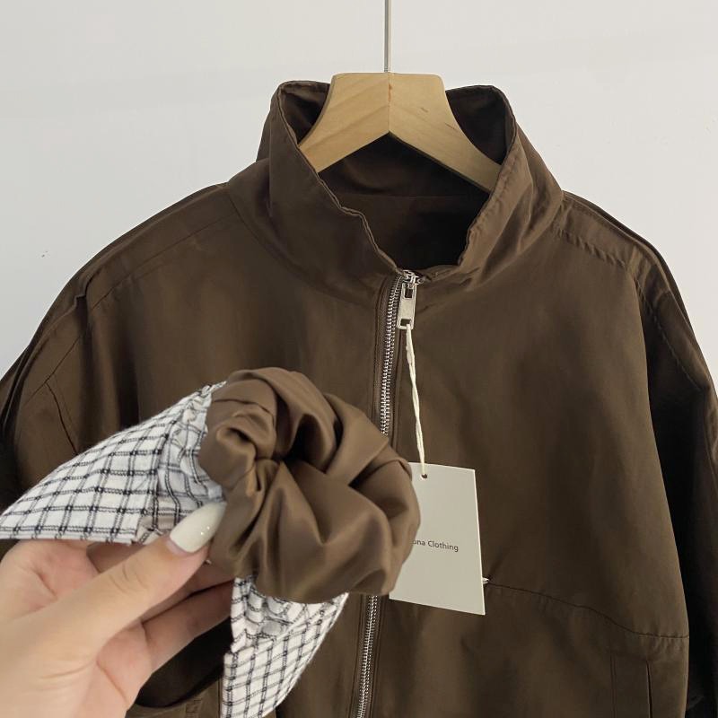 預購款C141 / 2025韓版氣質百搭格紋捲袖設計立領衝鋒衣女夾克短外套-細節圖4