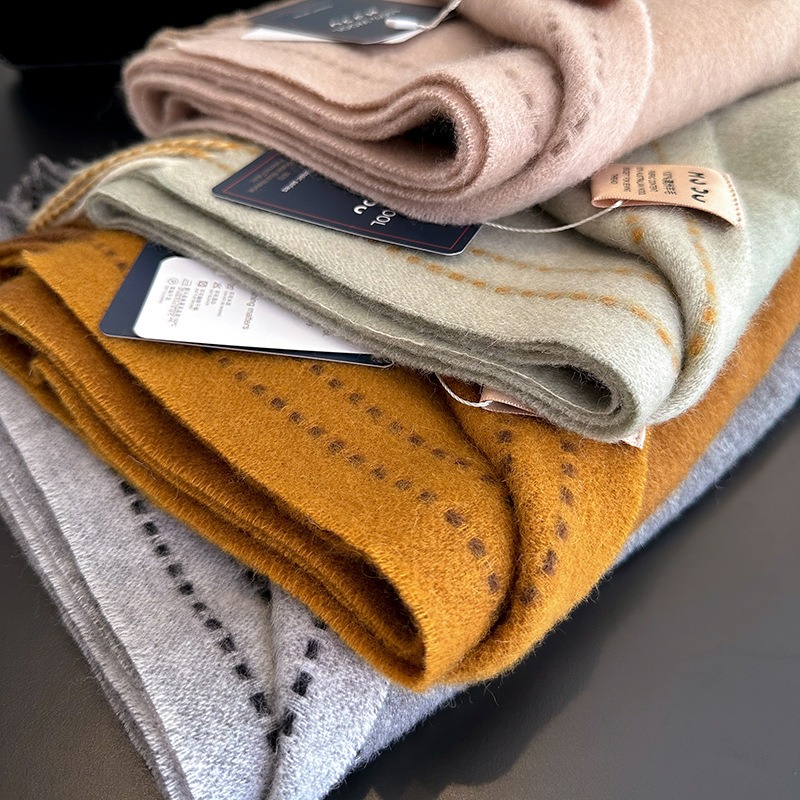 預購款C142 / 秋冬加厚100%羊毛雙面純色拼色流蘇穿線圍巾男女情侶學生小披肩-細節圖3