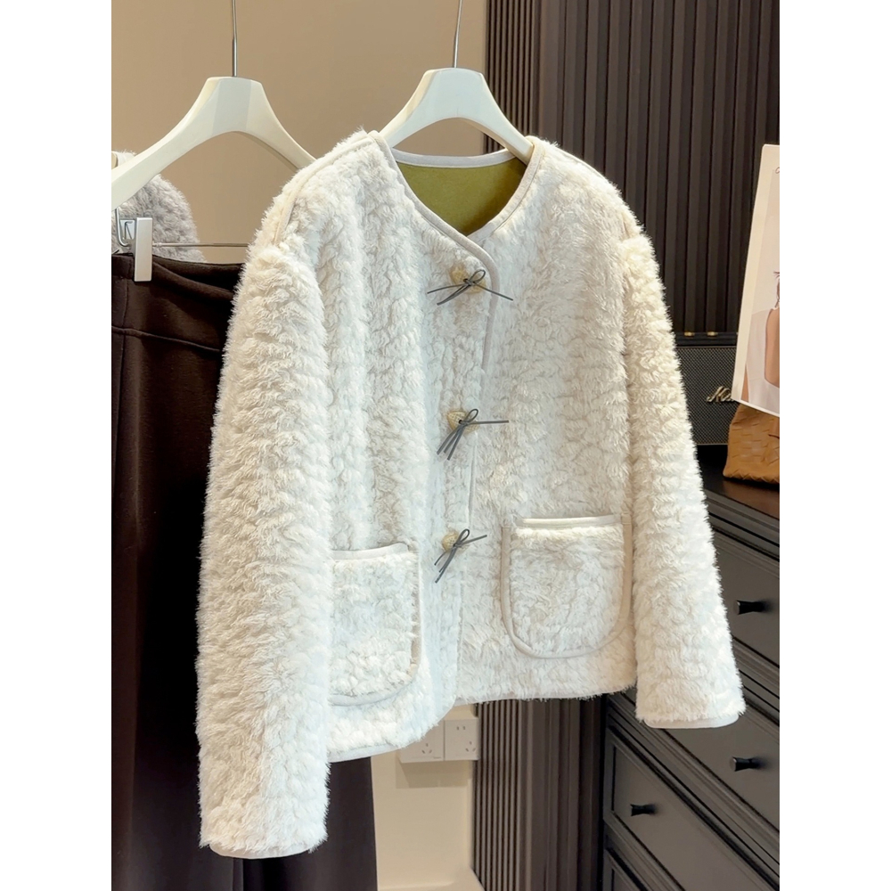 預購款C176/蝴蝶結扣圓領百搭皮毛外套-細節圖3